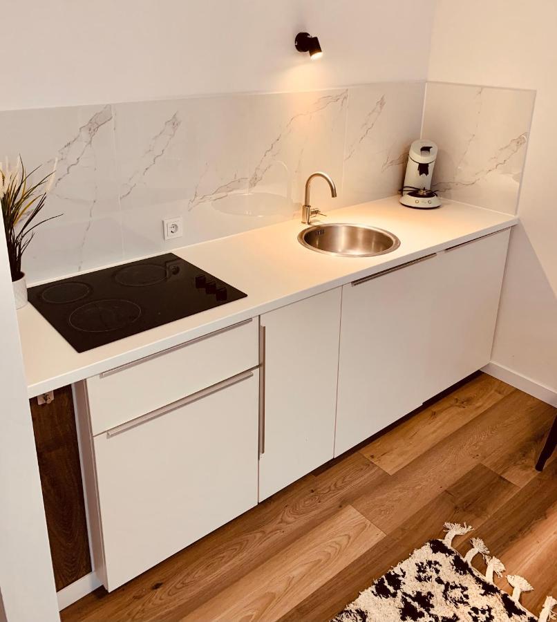Gaestehaus Zur Uni Klinik Exklusives Apartment Mit Kueche Und Badezimmer ฮอมบวร์ก ภายนอก รูปภาพ