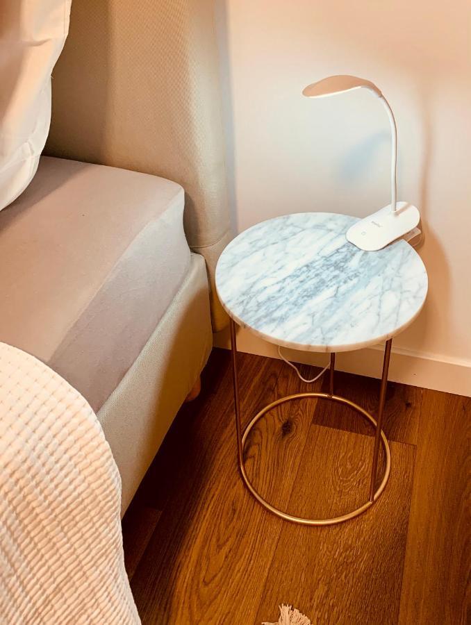 Gaestehaus Zur Uni Klinik Exklusives Apartment Mit Kueche Und Badezimmer ฮอมบวร์ก ภายนอก รูปภาพ