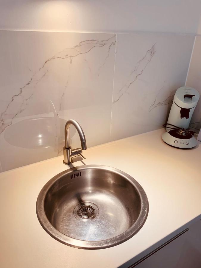 Gaestehaus Zur Uni Klinik Exklusives Apartment Mit Kueche Und Badezimmer ฮอมบวร์ก ภายนอก รูปภาพ