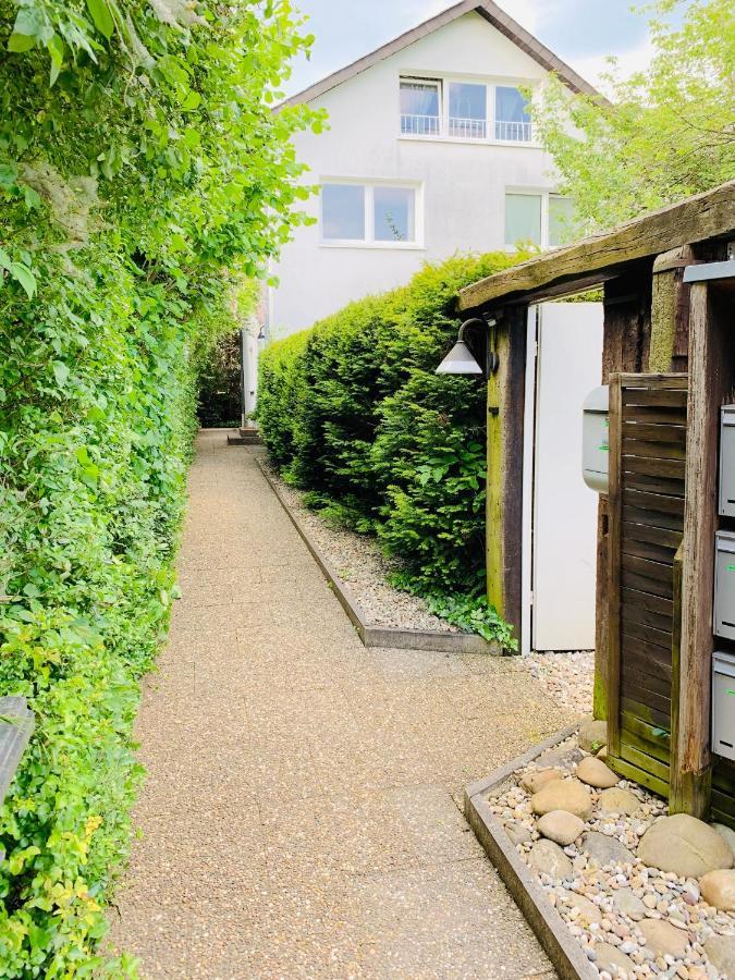 Gaestehaus Zur Uni Klinik Exklusives Apartment Mit Kueche Und Badezimmer ฮอมบวร์ก ภายนอก รูปภาพ